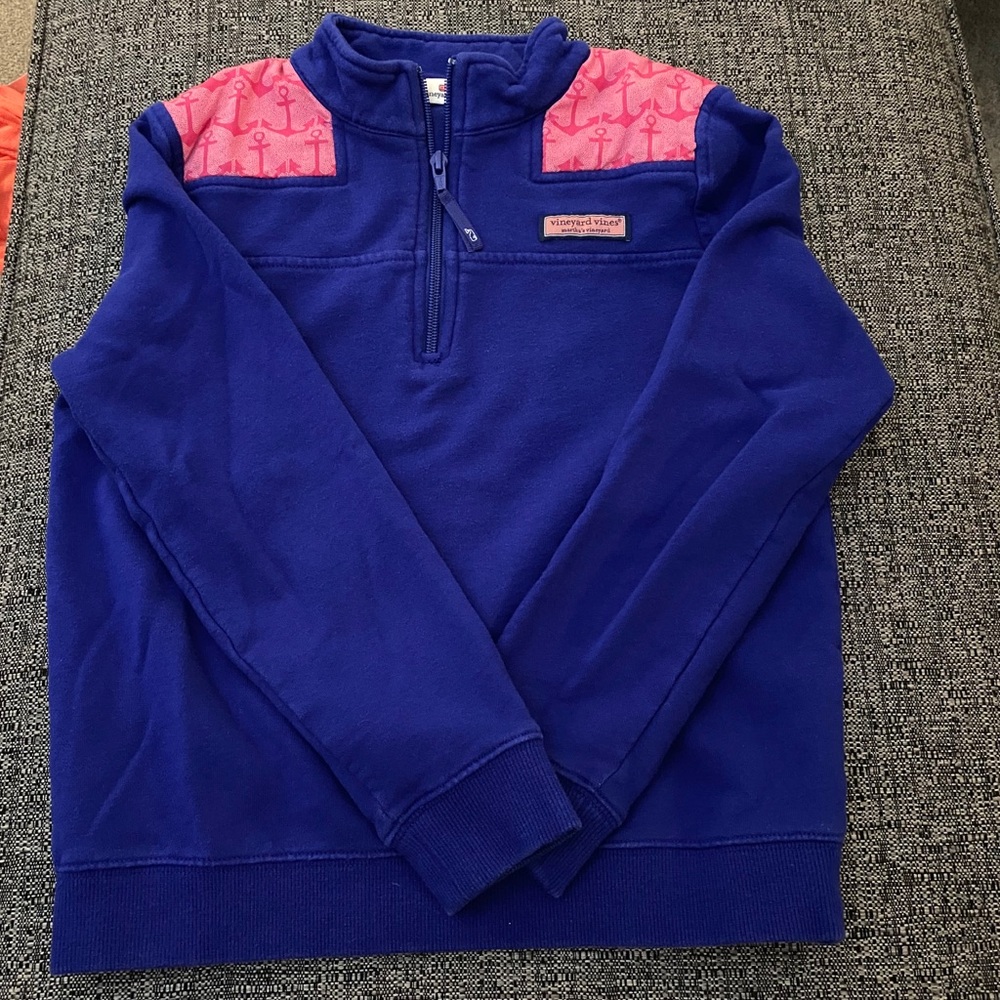 GUC Vineyard Vines sweatshirt